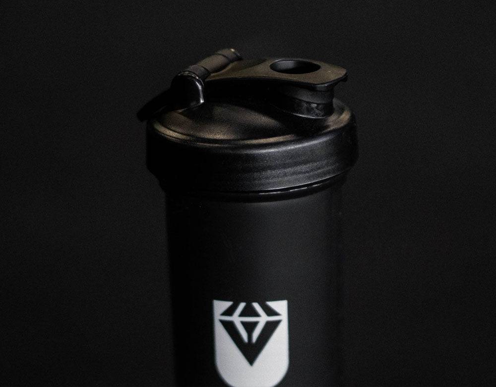 UNIQ - 1.3L Black Shaker with Hook