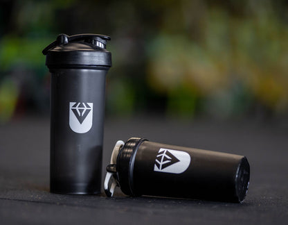 UNIQ - 1.3L Black Shaker with Hook
