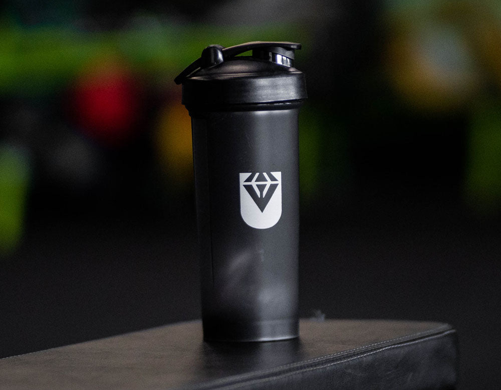UNIQ - 1.3L Black Shaker with Hook